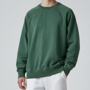 H&M Men’s Loose Fit Dark Green
Sweatshirt Oversized Crewneck Size Medium